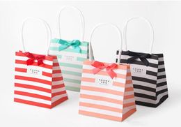 50Pcs Small gift paper bag with handles bow Ribbon stripe handbag candy Festival gift packaging bags Jewellery birthday Wedding9273306