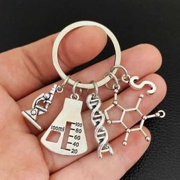 Keychains Lanyards Personalise Doctor Molecular DNA Microscope Keychain Science Microscop Equipment for Medicine School Gift Jewelry Letter Keyring Y240510