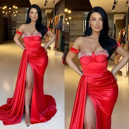 Sexy Red Mermaid Prom Dress Beads Neck Off Shoulder Pleats Waist Formal Evening Elegant Dresses For Special Ocns Split Robe De Soiree 0515