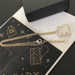 Designer Choker Necklaces Brand Letter Copper Necklace Fashionable Women Silver Gold Plated Chain Jewellery Crystal Pearl Fashion Christmas Gift