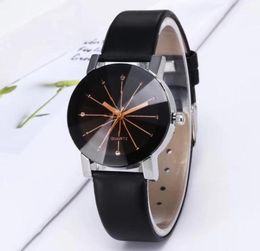 Couple Lover Design Crystal Luxury Quartz Watch Fashion Leather Diamond pointer Men women Wristwatches dot Lovers Clock4910939