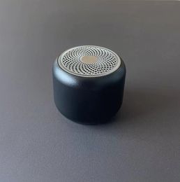 New metal Bluetooth speaker wireless mini portable high volume home outdoor voice creative small speaker