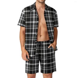 Men's Tracksuits Retro Plaid Vacation Men Sets Black And White Cheque Casual Shirt Set Summer Printed Shorts 2 Piece Fashion Suit Big Size