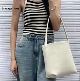 The Row TR Bucket Top-quality New Bag Tote Luxury Hottest Designer Shoulder Super Large Capacity Fashion Leather Handbag2023