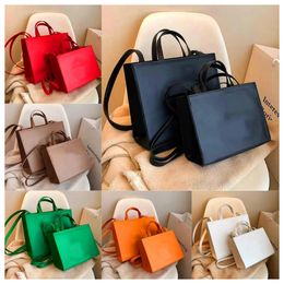 New Designer Tote Soft Leather Handbag Women Small Cross Body Fashion Shopping Crossbody Bags Purse Wallet Satchels Women Lady Bag