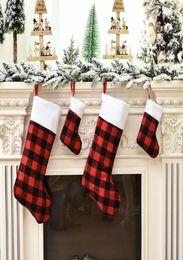 Christmas Stockings Family Xmas Tree Decoration Fireplace Hanging Stocking Candy Gift Bag Santa Classic Red Black Buffalo Plaid Ho8675365