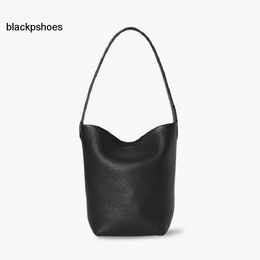 The Row TR Shoulder Bag Bucket One Capacity Best-quality Underarm Large Cowhide Litchi Pattern Small Crowd Tote Bag Handheld Tote Womens Bag 240104