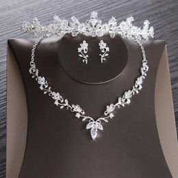 Deluxe Cubic Zirconia Leaf Bridal Jewelry Set Wedding Rhinestone Crown Necklace Earrings 240514