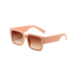 Lvse Louiseviution New Trendy Lvse Sunglasses Men And Women Sun Protection, UV Protection High Aesthetic Value Anti Strong Light Travel Glasses Louiseviution 303