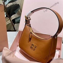 Simple Fashion Design Shoulder Bag Handbag Avant-garde Cool Hobo Underarm Bag Pragmatic All-in-one Bag 240515
