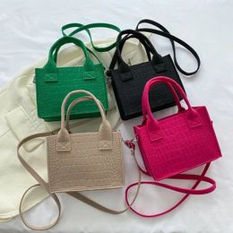 Trendy casual handbag simple small square bag womens fashionable and versatile niche feeling one shoulder crossbody 240509