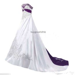 Vintage White and Purple Wedding Dresses Cheap Strapless Lace-up Beaded Lace Embroidery Sweep Train Corset Plus Size Wedding Gown