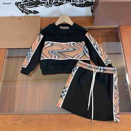 Top tracksuits for Girls Khaki plaid stitching design baby Dress suits Size 110-160 CM Round neck hoodie and lace up skirt Oct15