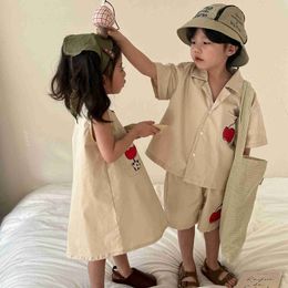 Clothing Sets Summer 2024 New Childrens Short Sleeve Clothing Set Childrens Boys Shirts Girls Printed Vests Brothers and sisters Clothing WX