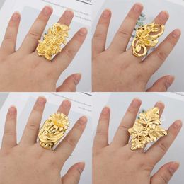 Wedding Rings Fashion Gold Colour Stainless Steel For Women Hollow Out Design Flower Finger Chunky Large Ring Female Male Jewellery Gift Q240514