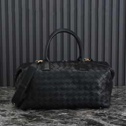10A Luxur Designer Bag Högkvalitativ lädervävning Vävt Travel Brand Crossbody Bag Handväska Fashionabla herr- och kvinnors resväska Sportpåse Sportväska