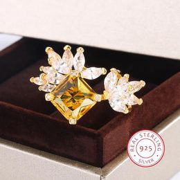 Cluster Rings Creative Vintage Yellow Crystal Floral Ladies Ring Super Shiny Fashion Pattern Full Diamond Finger Accessory S925 Silver