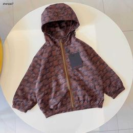 Top kids jackets Brown plaid design baby Outerwear Size 100-150 boys girls Hooded coat Long sleeved child Sunscreen clothing Jan20