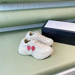 Top kids shoes designer Strawberry pattern printing baby shoe Size 26-35 Box packaging girl boy toddler sneakers Nov25