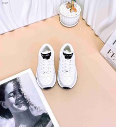 Top baby shoes Lace-Up white kids Sneakers Size 26-35 Including boxes Thick sole girls boys designer shoe Dec05