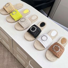 Womens Interlocking Slides Designer Espadrille Raffia Slippers Crystals Flat Shoes Rubber Sole Summer Fashion Outdoor Sandal With Box 568