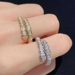 Wedding Rings European Classic Jewellery 925 Sterling Silver Snake Bone Spring Ring Head Fashion Brand Luxury Party Q240514