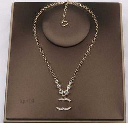 10 color złoty srebrny luksusowy projektant wisiorek Naszyjniki miedziane kryształowy naszyjnik perłowy krysztonowy 18k plastowane kobiety akcesoria darowizny e9n9