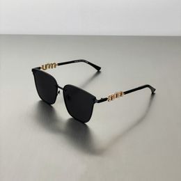 Designer Women's Sunglasses Metal Frame Glasses For Women And Men Shades Eyewear Travel Accessories