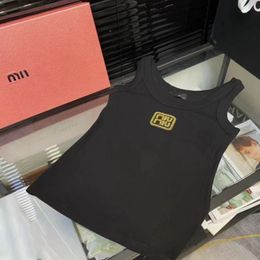 9a Womens T-shirt tees skjortor Vest Designer Tank Summer Sort ärmar Runda nackkvinnor Toppar T-shirts med Embriodery Tshirts S-3XL