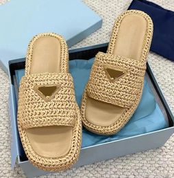 Fashion Designer Women Slippers Crochet Flatform Slides Pool Slip On Slippers Black Nude Blue Pink White Casual Sandals Shoes Lady Beach Walking Slipper Shoe EU35-41