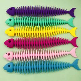 Decompression Toy 1 random Coloured fish bone stretching and pressure reducing toy slow rise squeezing Fidget H240516