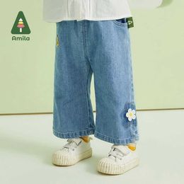 Trousers Amila Baby Girls Denim Pants 2023 Spring New Cute Cartoon Print Blue Jeans Casual Fashion Bell-bottom Trousers Kids ClothingL240502