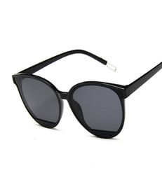 New Fashion Oval Red Sunglasses Female Vintage Luxury Plastic Brand Designer Cat Eye Sun Glasses Uv400 for Women6978960