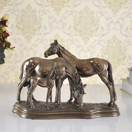 Decorative Figurines Pasture Horse Family Statue Resin And Copper Household Bronco Sculpture Pony Ornament Home Craft Decor Birthday Gift