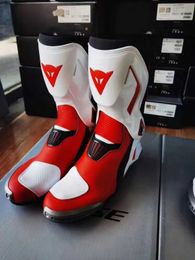 High performance riding boots Dennis titanium alloy cycling sports boots and cycling shoes in various colors