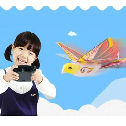 Electronic Flying Birds Toy Mini RC Drone Helicopter 235x275x70mm 360 Degree Flying RC Bird Toys Remote Control E-Bird2.4 GHz 240508