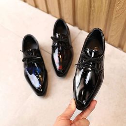 Kids Fashion Pointed Toe Leather for Boys Party Wedding Britain Style Low-heeled Lace-up Child Students Performance Shoes L2405 L2405