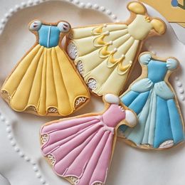 Baking Moulds Cartoon Princess Dress Cookie Cutter And Fondant Embosser Baby Shower Girl Birthday Cake Decorating Kids Gift Biscuit