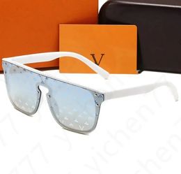 luxury Sunglasses polaroid lens designer womens Mens Master Outdoor senior Eyewear For Women eyeglasses frame Vintage Sun Glasses small letters 1082 lou02