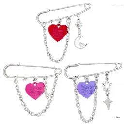 Brooches Korean Metal Heart Chain Brooch For Women Men Suit Decoration Tassels Safety Pin Handbag Ornament Cloth Jewellery