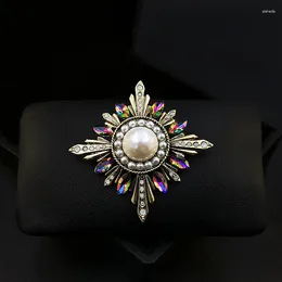 Brooches 1683 Vintage Chic Antique Cross Brooch Exquisite High-End Corsage For Women Suit Neckline Pins Clothes Accessories Pearl Jewellery