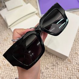 Square Sunglasses Shiny Black/Black Smoke Lenses Women Summer Sunglasses Designer Glasses Sunnies Lunettes de Soleil UV400 Eyewear
