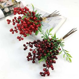 Decorative Flowers Artificial Berries For Christmas Decoration Realistic Simulation Berry Bouquet Winter Wedding
