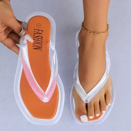 Slippers 2024 Summer New Solid Color Sexy Clamp Feet Open Toe Outwear Large for Women Comfortable Flat Shoes Womens H240516