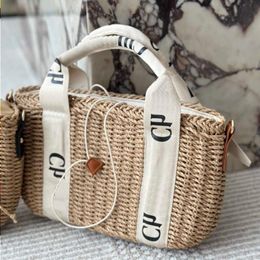 10A Fashion Weekend Travel Raffias Clutch Weave Beach Bag Luxury Trunk Mens Designer Basket Tote Straw Shoulder Bags Shopper Womens Cro Qvaq