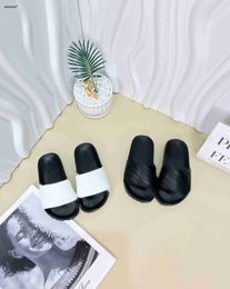 Top kids slippers Logo intaglio printing design baby shoes sizes 26-35 Including shoe box designer summer boys girls Sandals Jan20