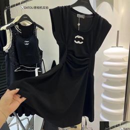 Basic Casual Kleider Damenkleider Designer Frauen Mode explosive Marke Top gestrickte Baumwollhülsenleiste solide y Elastizität Enge Mini Skir Otiux