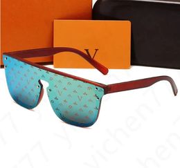 luxury Sunglasses polaroid lens designer womens Mens Master Outdoor senior Eyewear For Women eyeglasses frame Vintage Sun Glasses small letters 1082 lou01