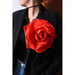 Brooches Large Exaggeration Personality Elegant Foam Flower Brooch For Women Corsage Y2K Collar Pins Jewelry Wedding