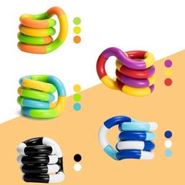 Other Toys Twisted Ring Magic Fit Magic Trick Rope creative DIY winding leisure education stress relief childrens Christmas toys randomly sent S245163 S245163